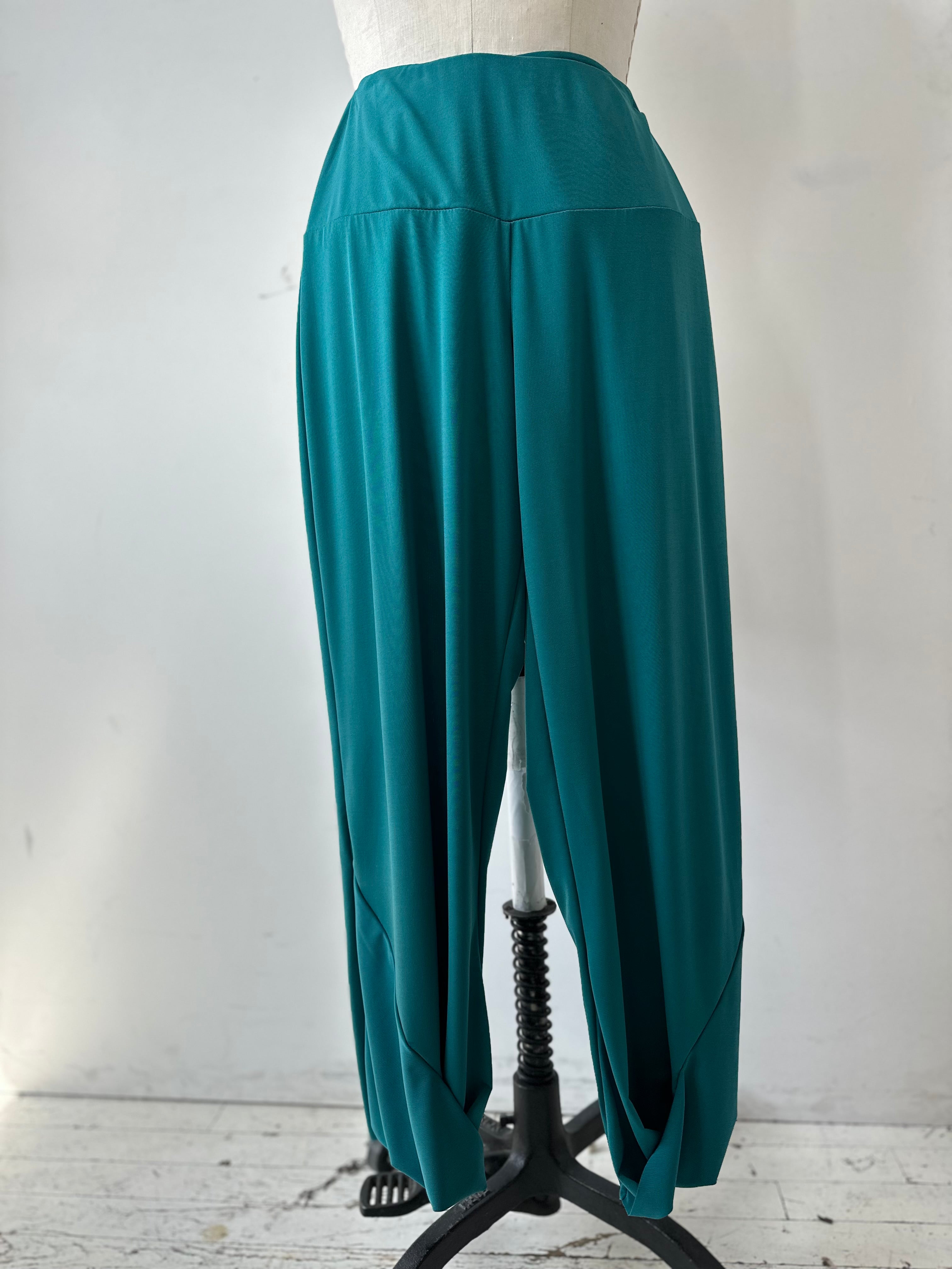 Kollontai Pantalon Andrada fait à Montréal