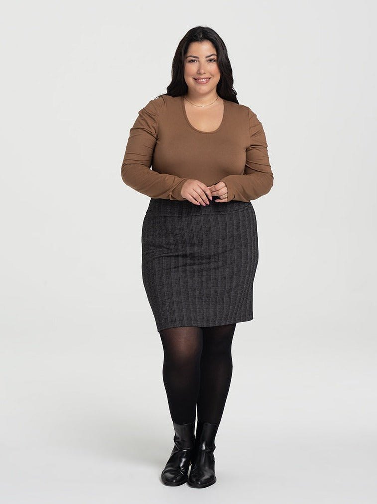 Kollontai Jupe Barton fait à Montréal