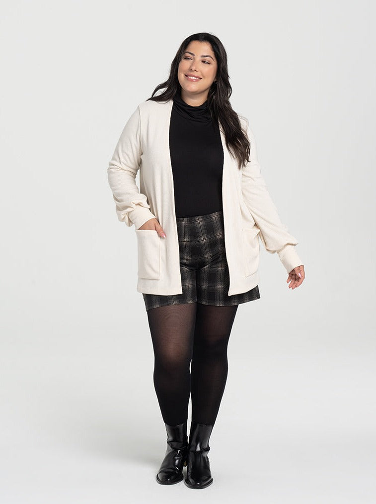 Kollontai Short Indira fait à Montréal