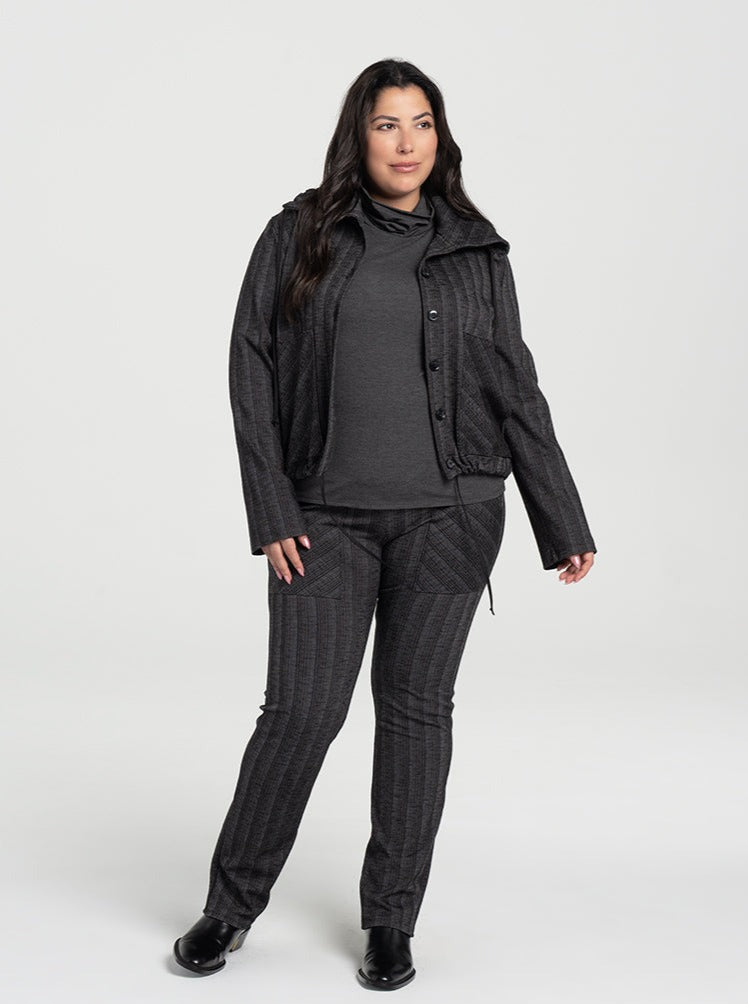 Kollontai Veste Hazzah fait à Montréal