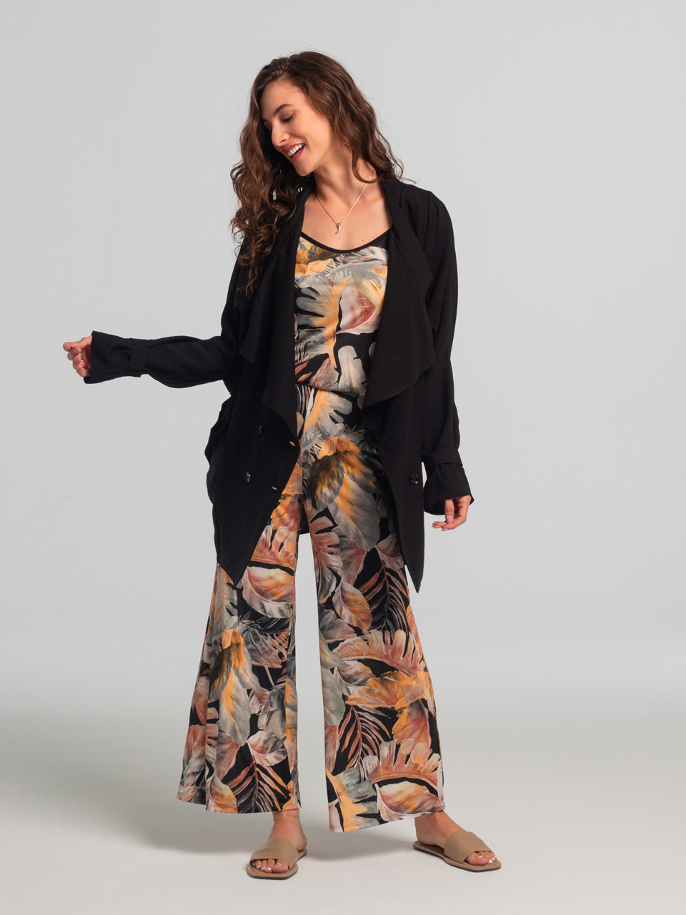 Coventina Vest / Black