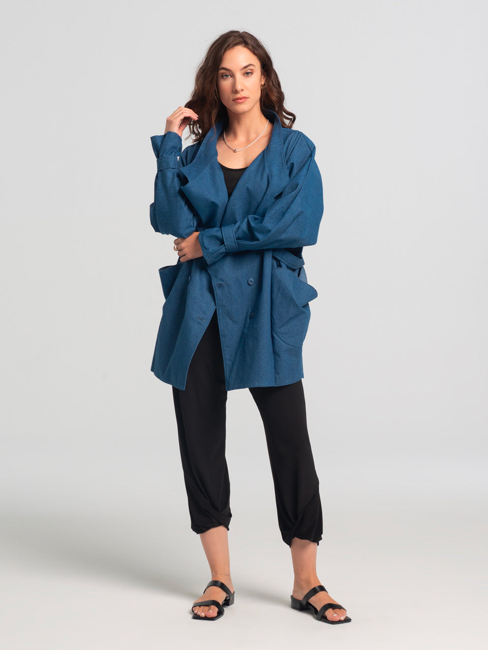 Kollontai Veste Lissa fait à Montréal