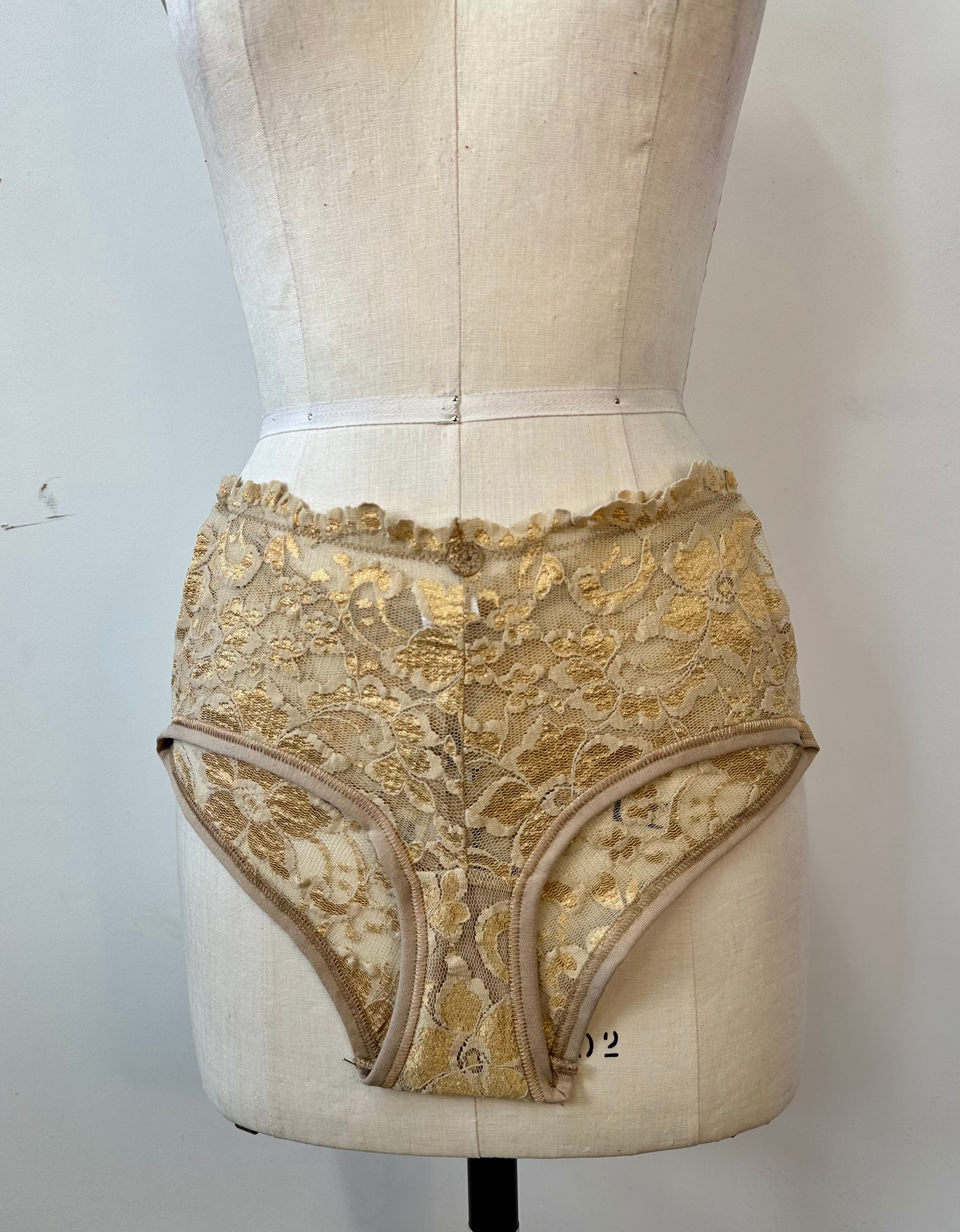 Kollontai Culotte Gianna fait à Montréal`