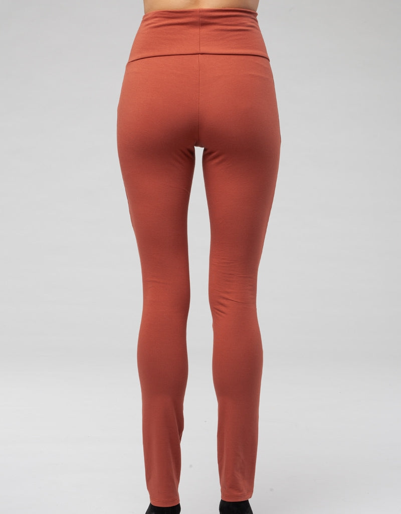 Kollontai Pantalon Ellana fait à Montréal