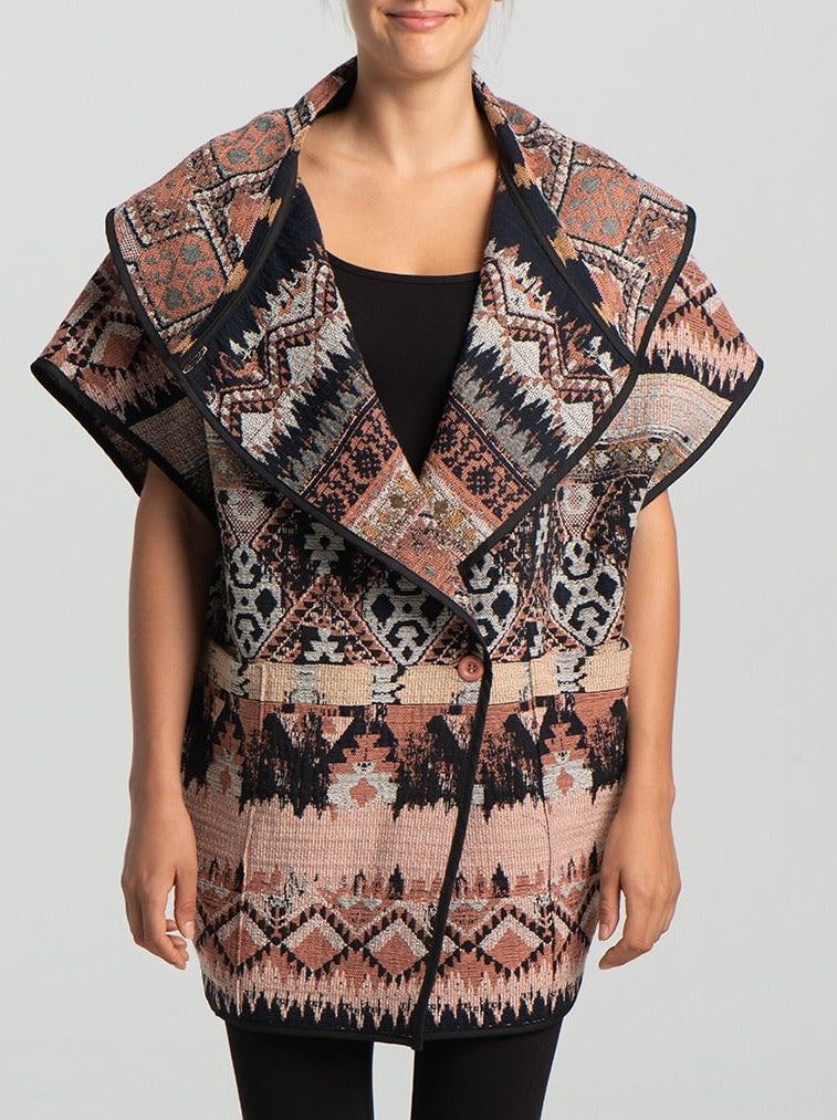 Kollontai Veste Kacie fait à Montréal