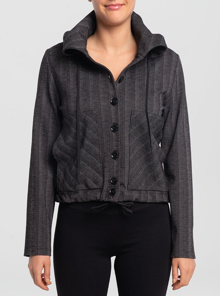 Kollontai Veste Hazzah fait à Montréal