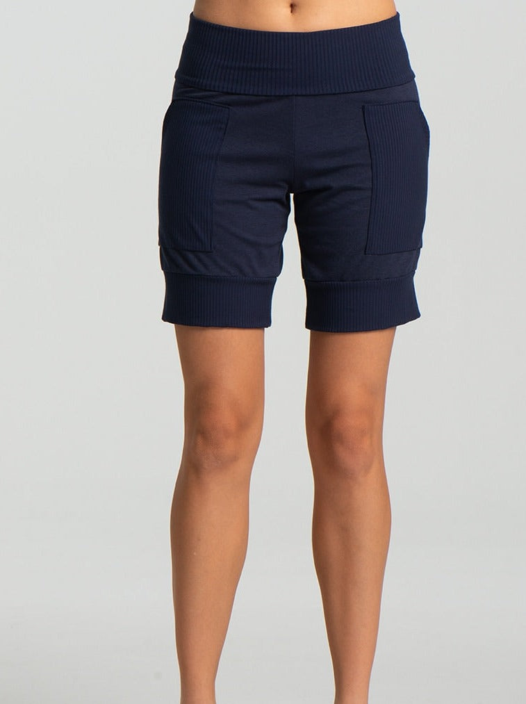 Kollontai Short Bridgers fait à Montréal