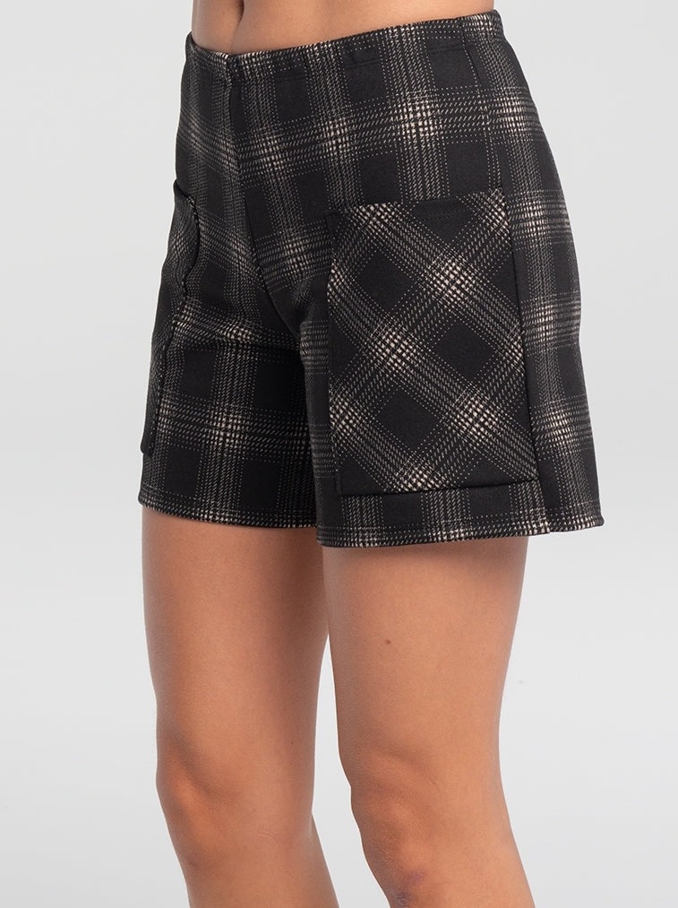 Kollontai Short Indira fait à Montréal