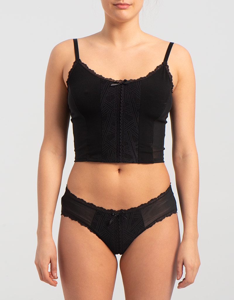 Kollontai Bustier Cabrel fait à Montréal