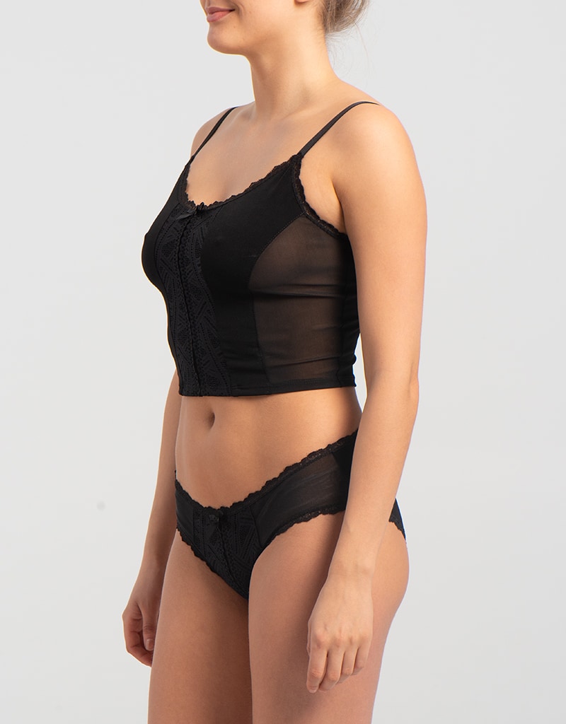 Kollontai Bustier Cabrel fait à Montréal