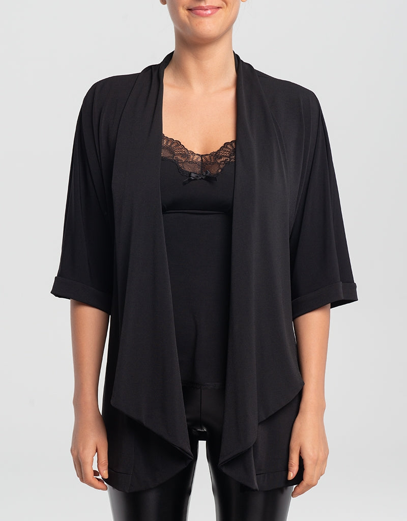 Kollontai Veste Strom fait à Montréal